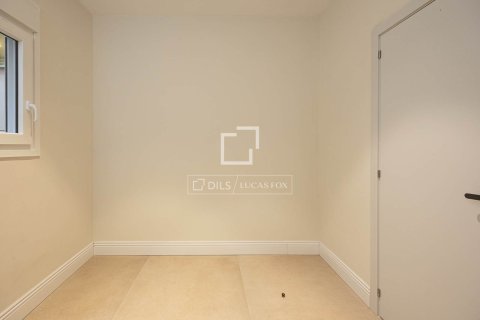 Huoneisto myytävänä Barcelona, Espanja, 3 makuuhuonetta, 100 m2 No. 150254 - kuva 14