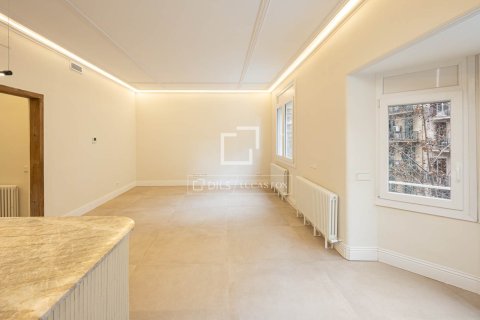 Huoneisto myytävänä Barcelona, Espanja, 3 makuuhuonetta, 100 m2 No. 150254 - kuva 20