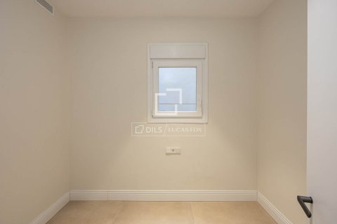 Huoneisto myytävänä Barcelona, Espanja, 3 makuuhuonetta, 100 m2 No. 150254 - kuva 13