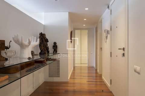 Wohnung zum Verkauf in Barcelona, Spanien 3 Schlafzimmer, 200 m2 Nr. 150256 - Foto 23