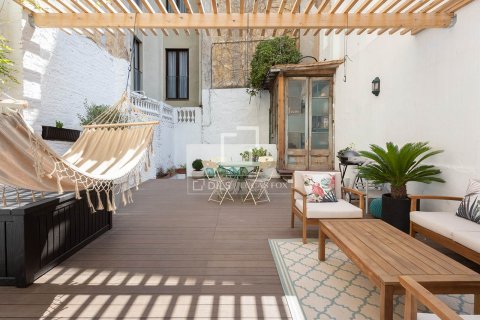 Apartamento en Barcelona, España 3 dormitorios, 174 m2 No. 150255