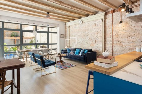 Apartamento en venta en Barcelona, España 3 dormitorios, 174 m2 No. 150255 - foto 2