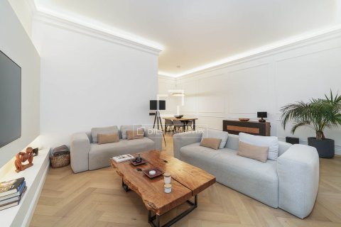 Huoneisto myytävänä Barcelona, Espanja, 3 makuuhuonetta, 144 m2 No. 150251 - kuva 5