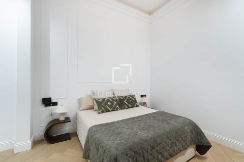 Huoneisto myytävänä Barcelona, Espanja, 3 makuuhuonetta, 144 m2 No. 150251 - kuva 24
