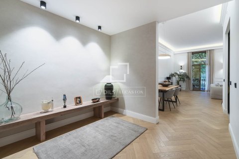 Huoneisto myytävänä Barcelona, Espanja, 3 makuuhuonetta, 144 m2 No. 150251 - kuva 17