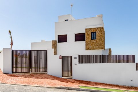 Villa for sale Finestrat, Alicante, Spain 2 bedrooms, 107 sq.m. No. 110713 - photo 2