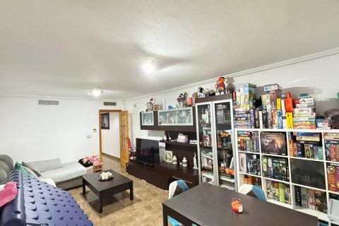 Apartment for sale in Benijofar, Alicante, Spain 3 bedrooms, 120 sq.m. No. 189459 - photo 2