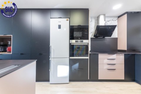 Huoneisto myytävänä Chiva, Valencia, Espanja, 2 makuuhuonetta, 80 m2 No. 149544 - kuva 22