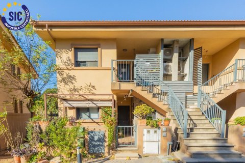 Huoneisto myytävänä Chiva, Valencia, Espanja, 2 makuuhuonetta, 80 m2 No. 149544 - kuva 2