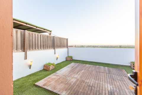 Huoneisto myytävänä Massalfassar, Valencia, Espanja, 4 makuuhuonetta, 115 m2 No. 149545 - kuva 3