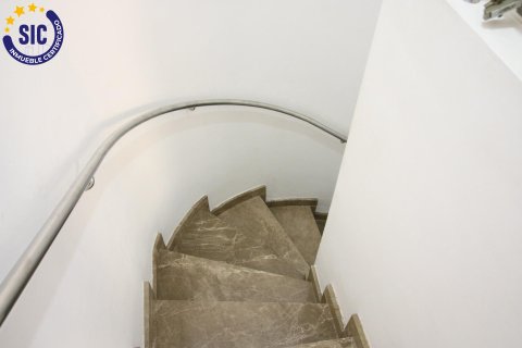 Huoneisto myytävänä Cheste, Valencia, Espanja, 3 makuuhuonetta, 84 m2 No. 149543 - kuva 24