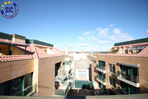 Huoneisto myytävänä Cheste, Valencia, Espanja, 3 makuuhuonetta, 84 m2 No. 149543 - kuva 30