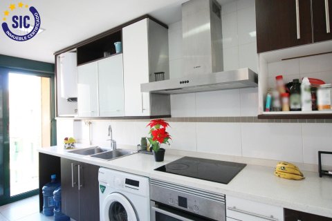Huoneisto myytävänä Cheste, Valencia, Espanja, 3 makuuhuonetta, 84 m2 No. 149543 - kuva 8