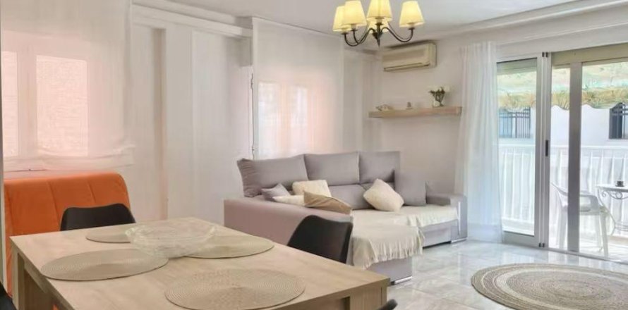 Квартира в Бенидорм, Аликанте, Испания 3 спальни, 90м2 №142713