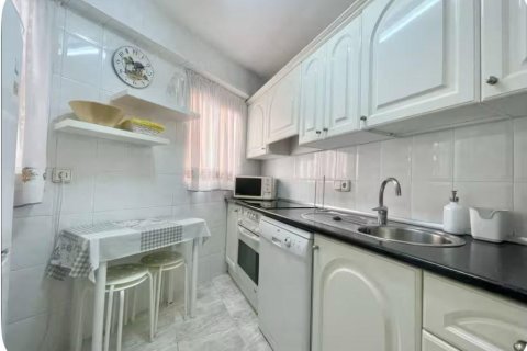 Продажа квартиры в Бенидорм, Аликанте, Испания 3 спальни, 90м2 №142713 - фото 6
