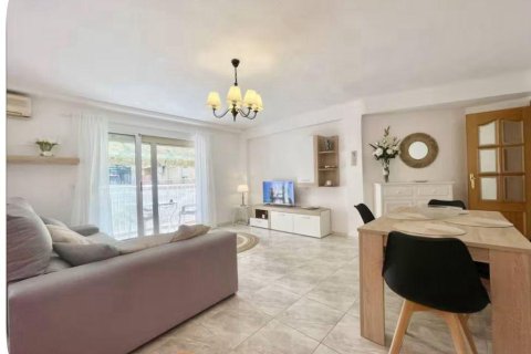 Продажа квартиры в Бенидорм, Аликанте, Испания 3 спальни, 90м2 №142713 - фото 14