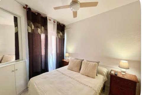 Продажа квартиры в Бенидорм, Аликанте, Испания 3 спальни, 90м2 №142713 - фото 3