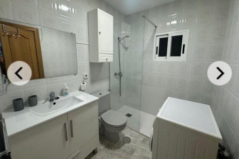 Продажа квартиры в Бенидорм, Аликанте, Испания 3 спальни, 90м2 №142713 - фото 16