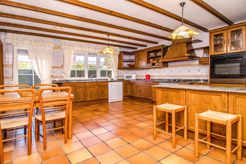 Villa zum Verkauf in Pilar de la Horadada, Alicante, Spanien 4 Schlafzimmer, 288 m2 Nr. 145517 - Foto 4