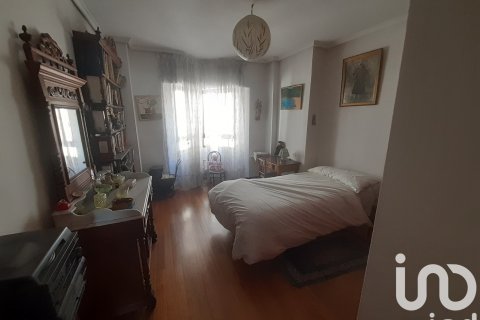 Продажа квартиры в Ла-Баньеса, Леон, Испания 4 спальни, 111м2 №185831 - фото 18