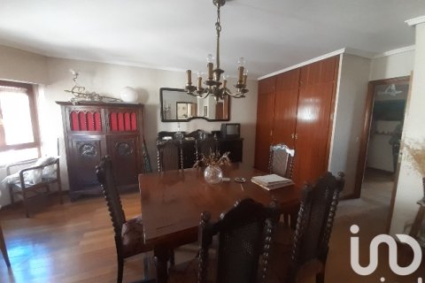 Продажа квартиры в Ла-Баньеса, Леон, Испания 4 спальни, 111м2 №185831 - фото 8