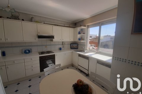 Продажа квартиры в Ла-Баньеса, Леон, Испания 4 спальни, 111м2 №185831 - фото 3