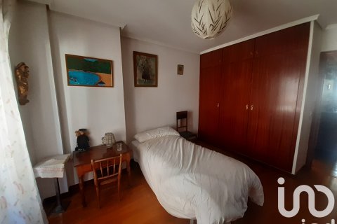 Продажа квартиры в Ла-Баньеса, Леон, Испания 4 спальни, 111м2 №185831 - фото 19