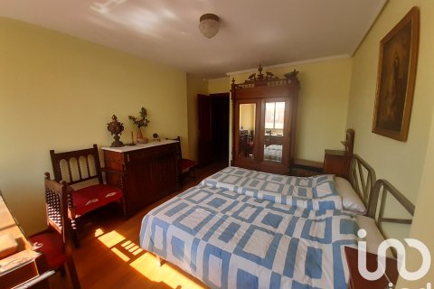 Продажа квартиры в Ла-Баньеса, Леон, Испания 4 спальни, 111м2 №185831 - фото 24