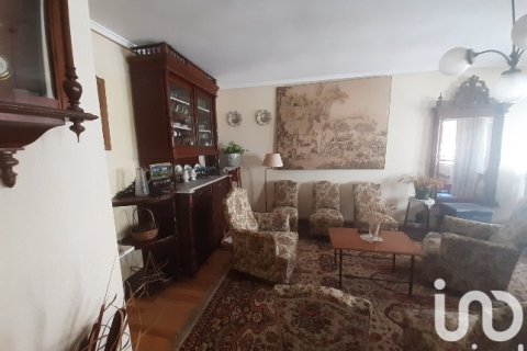 Продажа квартиры в Ла-Баньеса, Леон, Испания 4 спальни, 111м2 №185831 - фото 11