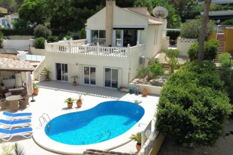 Villa zum Verkauf L'Alfàs del Pi, Alicante, Spanien 4 Schlafzimmer, 208 m2 Nr. 115836 - Foto 1