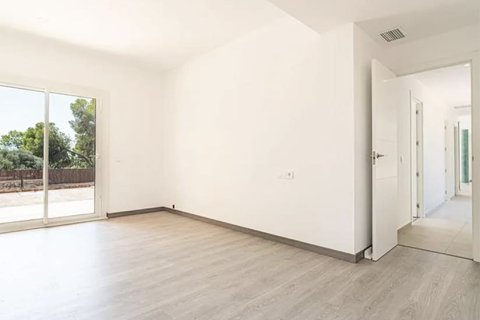 Villa till salu i Cala Pi, Mallorca, Spanien 3 sovrum, 200 kvm. Nr. 143767 - foto 7