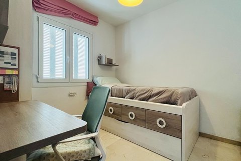 Tvåvåningslägenhet till salu i Mallorca, Spanien 5 sovrum, 162 kvm. Nr. 143763 - foto 19