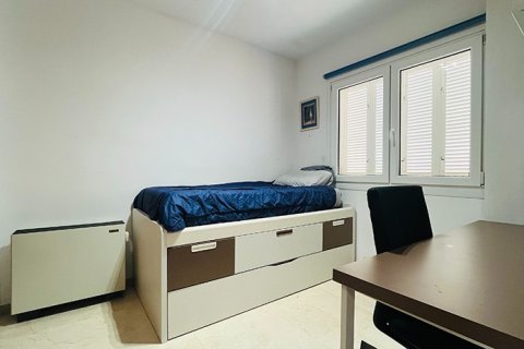 Tvåvåningslägenhet till salu i Mallorca, Spanien 5 sovrum, 162 kvm. Nr. 143763 - foto 20