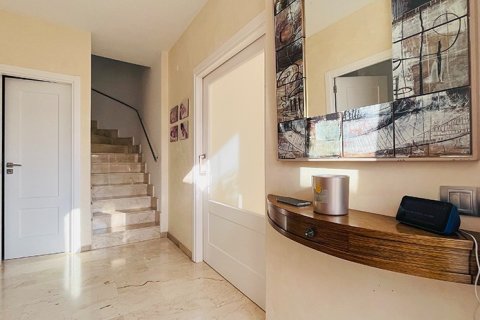 Tvåvåningslägenhet till salu i Mallorca, Spanien 5 sovrum, 162 kvm. Nr. 143763 - foto 14