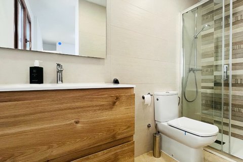 Tvåvåningslägenhet till salu i Mallorca, Spanien 5 sovrum, 162 kvm. Nr. 143763 - foto 12