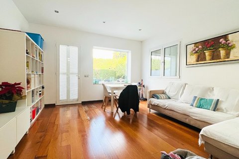 Tvåvåningslägenhet till salu i Mallorca, Spanien 5 sovrum, 162 kvm. Nr. 143763 - foto 9