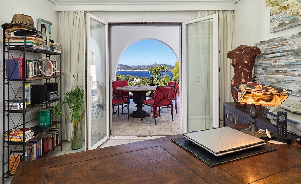 Huvila Santa Ponsa, Mallorca, Espanja 5 makuuhuonetta, 278 m2 No. 148002