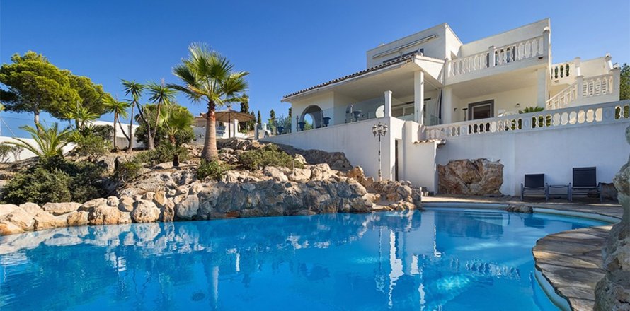 Villa en Santa Ponsa, Mallorca, España 5 dormitorios, 278 m2 No. 148002