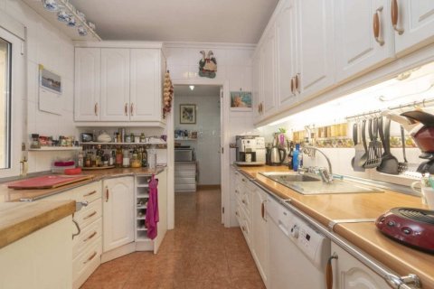 Huvila myytävänä Pinar De Campoverde, Alicante, Espanja, 3 makuuhuonetta, 256 m2 No. 144042 - kuva 13