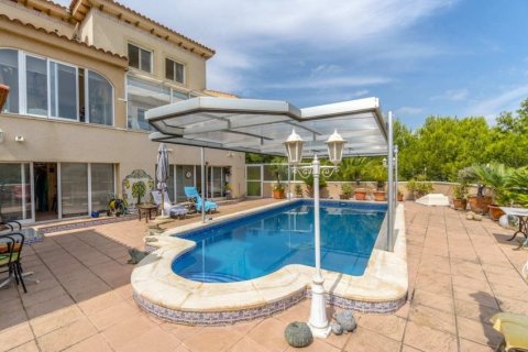 Huvila myytävänä Pinar De Campoverde, Alicante, Espanja, 3 makuuhuonetta, 256 m2 No. 144042 - kuva 3