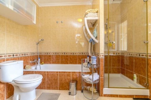 Huvila myytävänä Pinar De Campoverde, Alicante, Espanja, 3 makuuhuonetta, 256 m2 No. 144042 - kuva 18