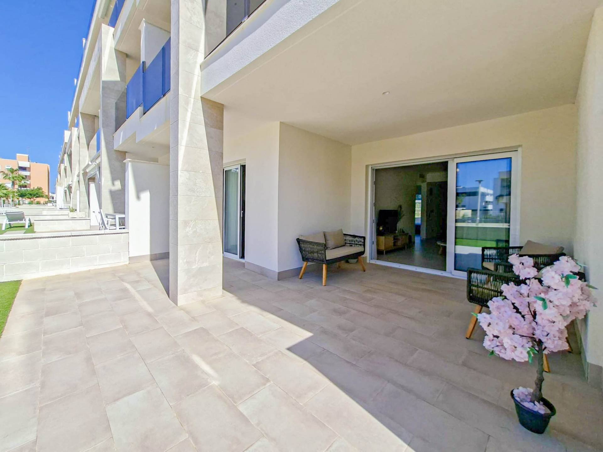 Apartment in Guardamar del Segura, Alicante, Spain 2 bedrooms,  No. 195384