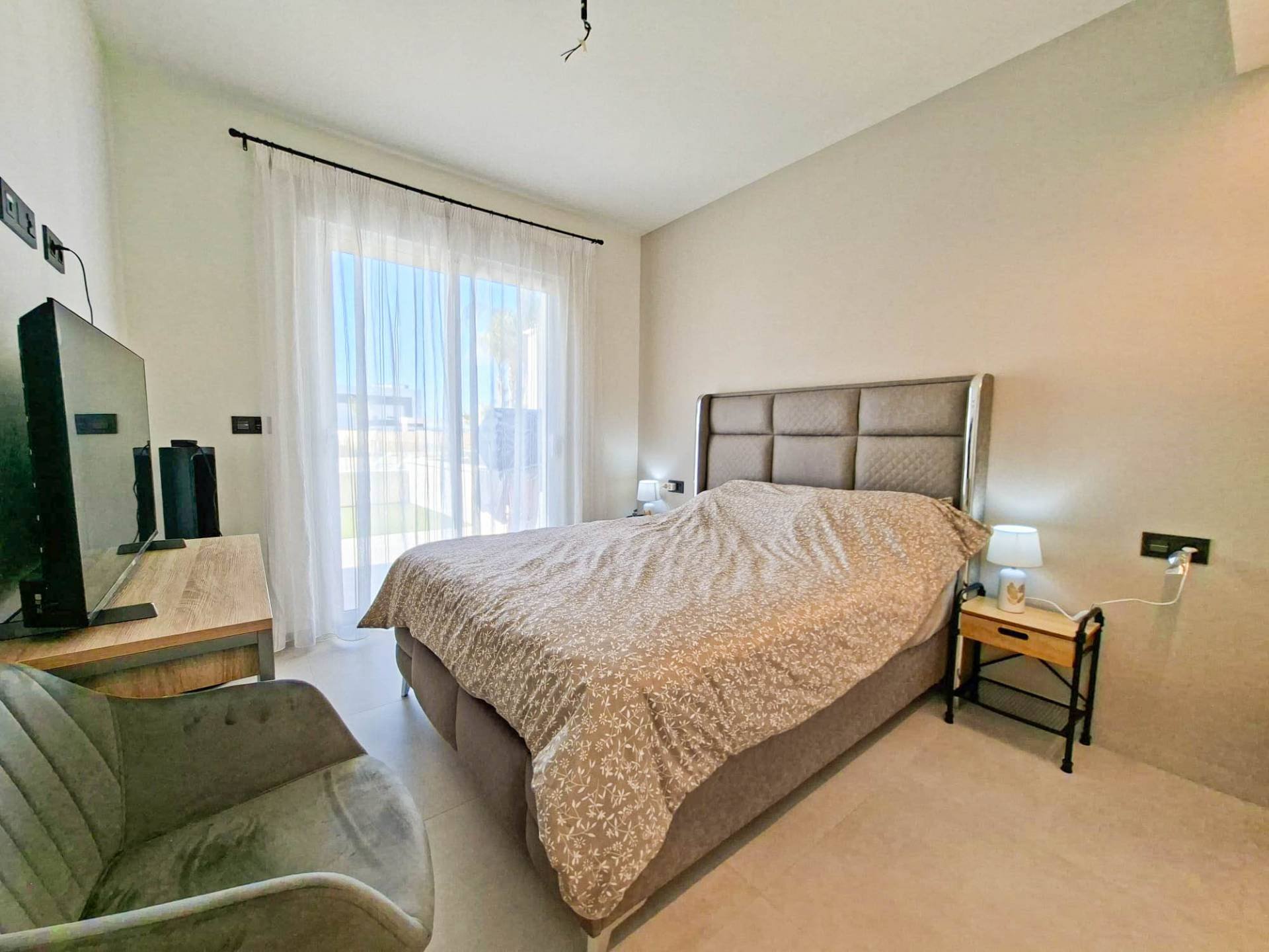 Apartment in Guardamar del Segura, Alicante, Spain 2 bedrooms,  No. 195384