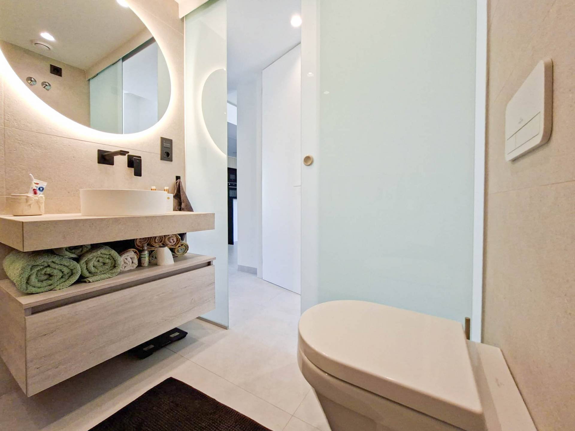 Apartment in Guardamar del Segura, Alicante, Spain 2 bedrooms,  No. 195384