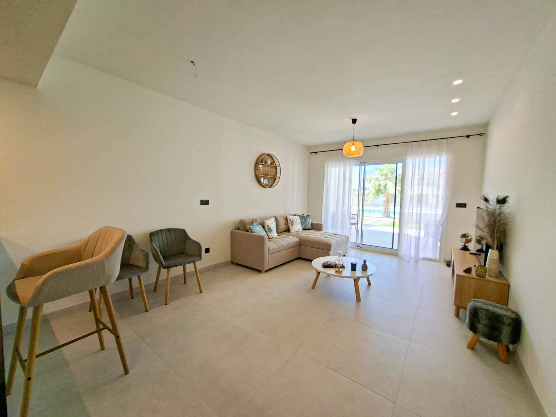 Apartment in Guardamar del Segura, Alicante, Spain 2 bedrooms,  No. 195384