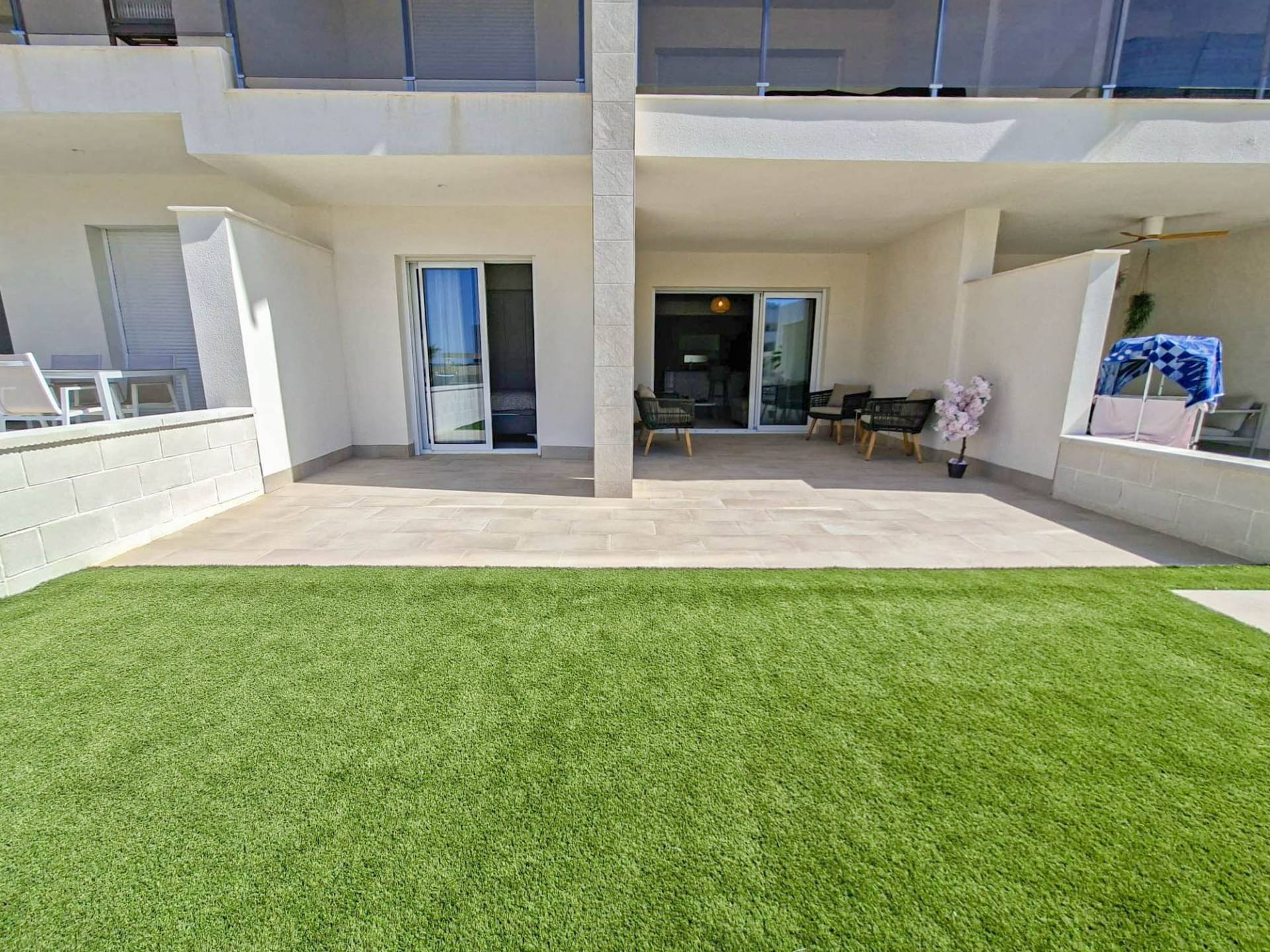 Apartment in Guardamar del Segura, Alicante, Spain 2 bedrooms,  No. 195384