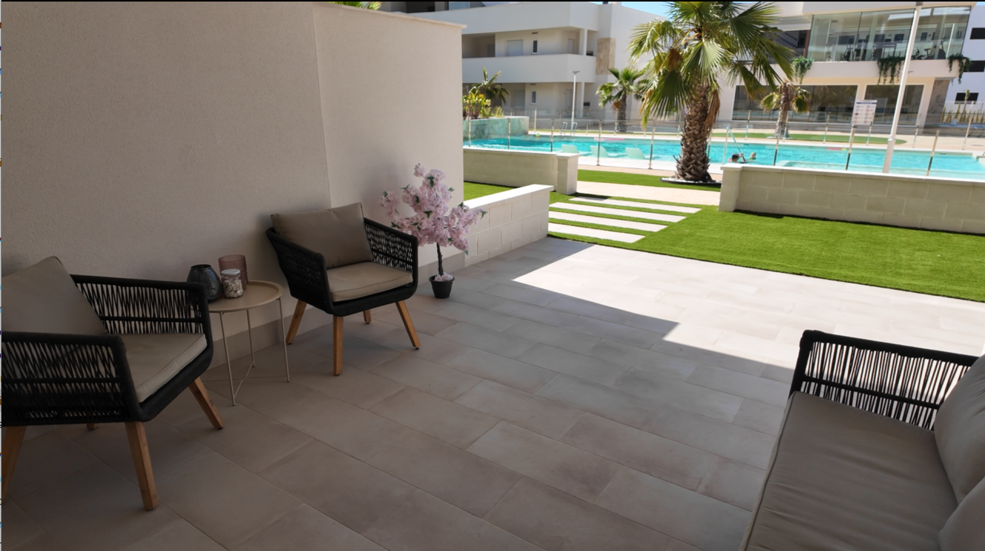 Apartment in Guardamar del Segura, Alicante, Spain 2 bedrooms,  No. 195384
