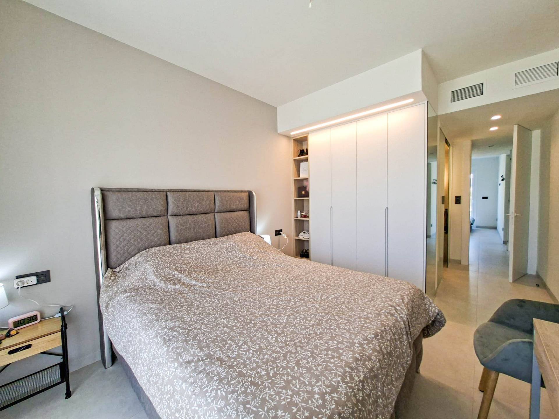 Apartment in Guardamar del Segura, Alicante, Spain 2 bedrooms,  No. 195384