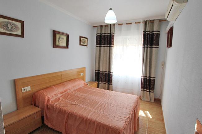 Bungalow in Guardamar del Segura, Alicante, Spain 2 bedrooms, 86 sq.m. No. 195382