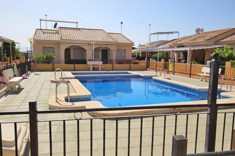Bungalow for sale in Guardamar del Segura, Alicante, Spain 2 bedrooms, 86 sq.m. No. 195382 - photo 20